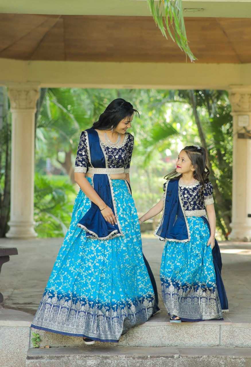 YNF PURE SILK RPVR DAUGHER MOTHER & DAUGHTER COMBO WHOLESALE LEHENGAS MANUFACTURER 