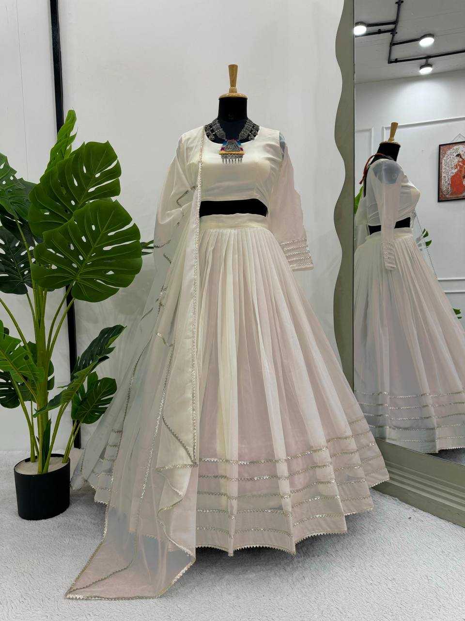 YNF TABBY SILK ORGANZA RIN162 301 LEHENGAS WHOLESALE FANCY TRADITIONAL SILK LEHENGAS MANUFACTURER