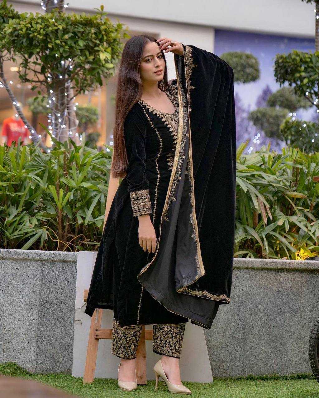 YNF VELVET KESH123 5017 SUITS & DRESSES WHOLESALE VELVET EMBROIDERY LONG KURTI BLACK SUITS MANUFACTURE - Kapda Export