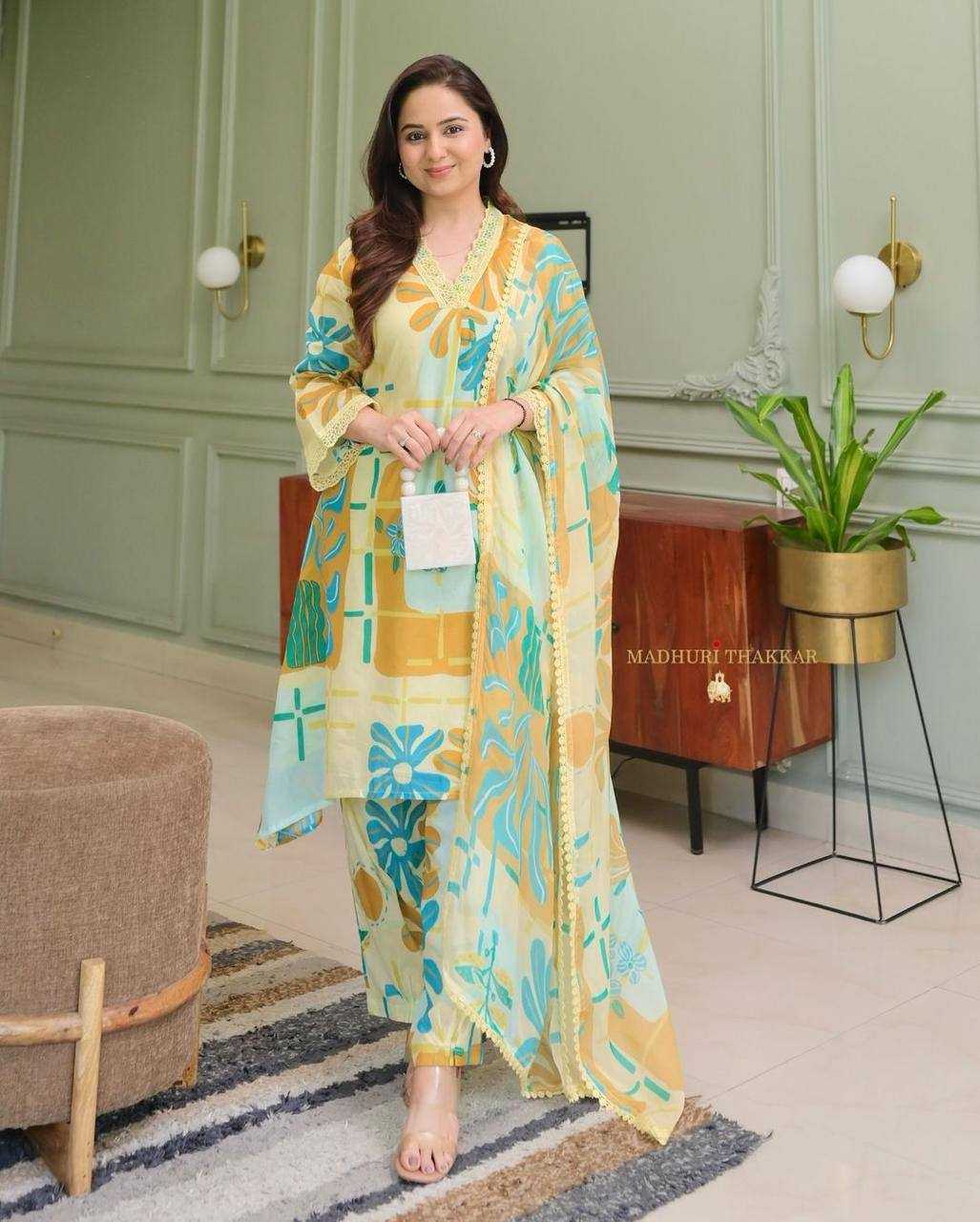 YNF COTTON KESH211 LDY120 SUITS & DRESSES WHOLESALE LADIES PRINTED EMBROIDERY SUITS MANUFACTURE- Kapda Export