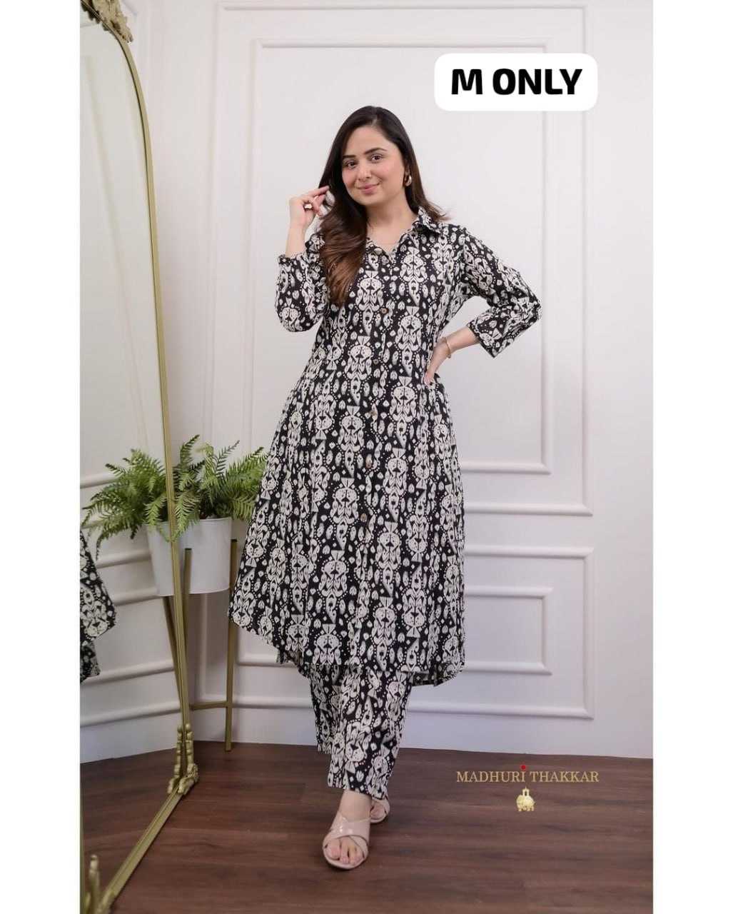 YNF SLUB RAYON KESH258 VDA24 KURTIS WHOLESALE PRINTED RAYON LADIES FANCY V-NECK KURTIS WITH PANT MANUFACTURER- Kapda Export