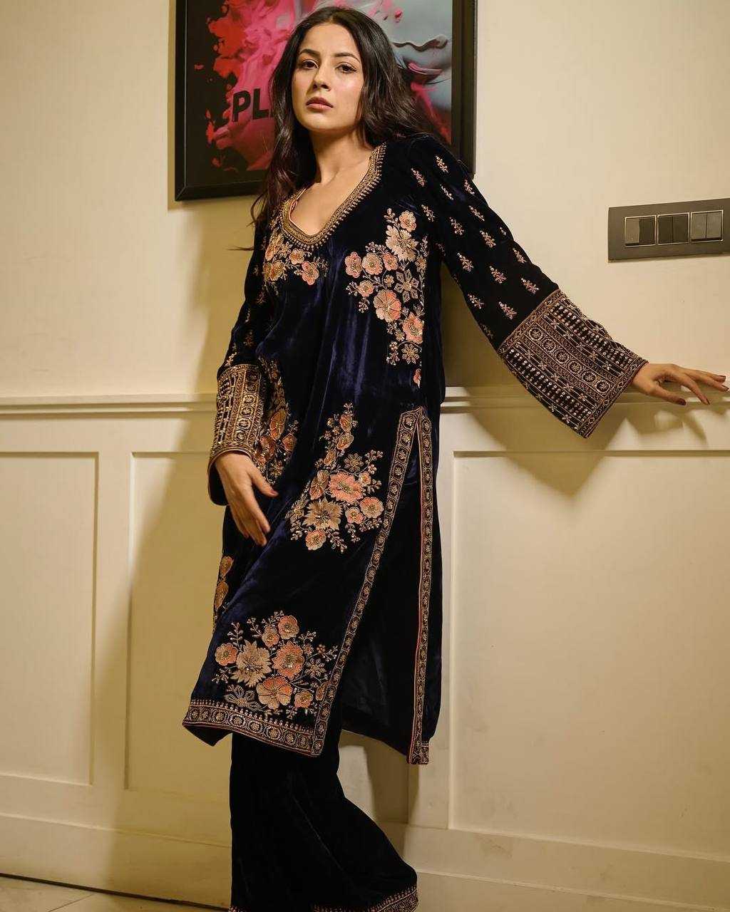 YNF VELVET KESH124 829 SUITS & DRESSES WHOLESALE EMBROIDEREY PARTY WEAR BLUE SALWAR VELVET SUITS MANUFACTURE- Kapda Export