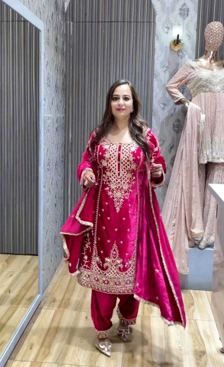 YNF VELVET KESH156 1136 SUITS & DRESSES WHOLESALE EMBROPIDERY VELVET WEDDING PINK SUITS MANUFACTURE- Kapda Export