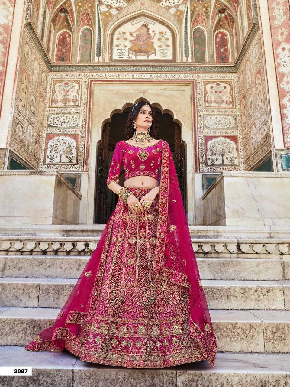 YNF VELVET RIN195 BRIDAL LOOK 2087 LEHENGAS WHOLESALE BRIDAL EMBROIDERED DESIGNER VELVET ZARI WORK LEHENGAS MANUFACTURER- Kapda Export