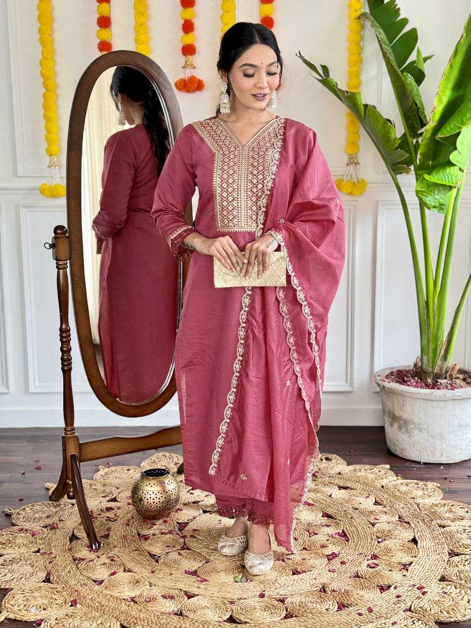 YNF VISCOSE CHANDERI RIN174 MADHVI   & DRESSES WHOLESA EMBRODERY WEDDING CHANDERI SUITS MANUFACTURER- Kapda Export