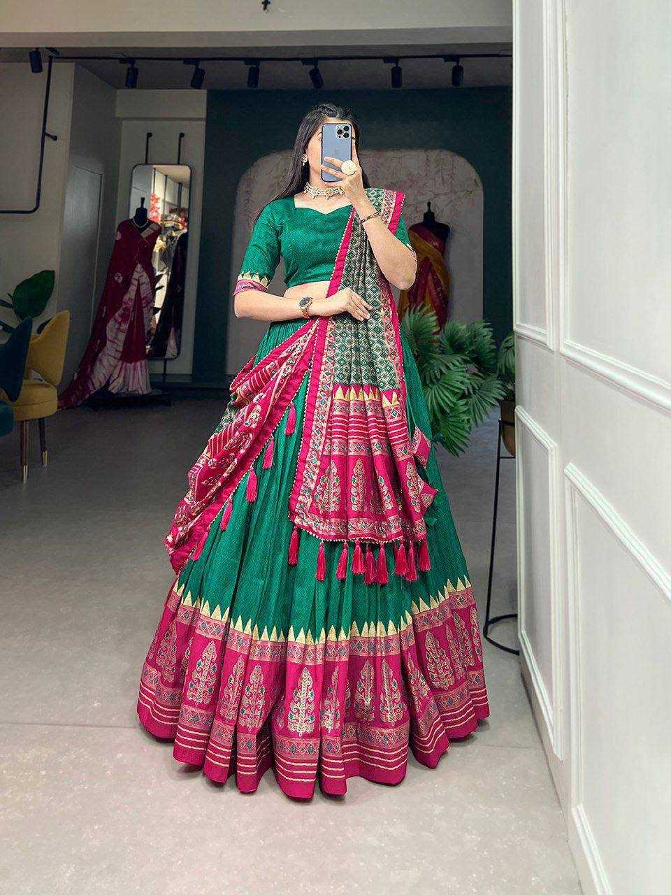  LEHENGA WITH CAPE