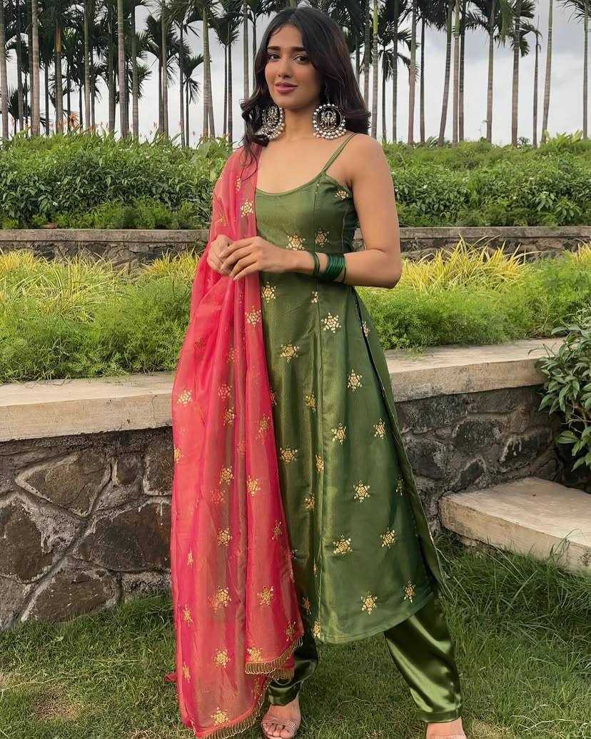 Ynf Aura Silk KESH490 630 Suits & Dresses Wedding Collections Wholesale Embroidery Suits Designer Suits Mehendi Outfits Manufacturer- Kapda Export