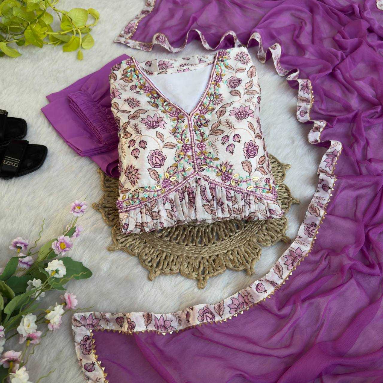 Ynf Chinon KESH513 447 Suits & Dresses Wholesale Alia Cut Suits Dresses Designer dresses Manufacturer- Kapda Export