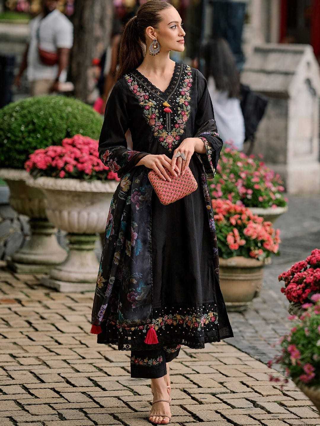 Ynf Pure Viscos RIN222 SI-219 Kurti Wholesale Designer Kurtis Embroidered Kurtis Black Kurtis Manufacturer- Kapda Export