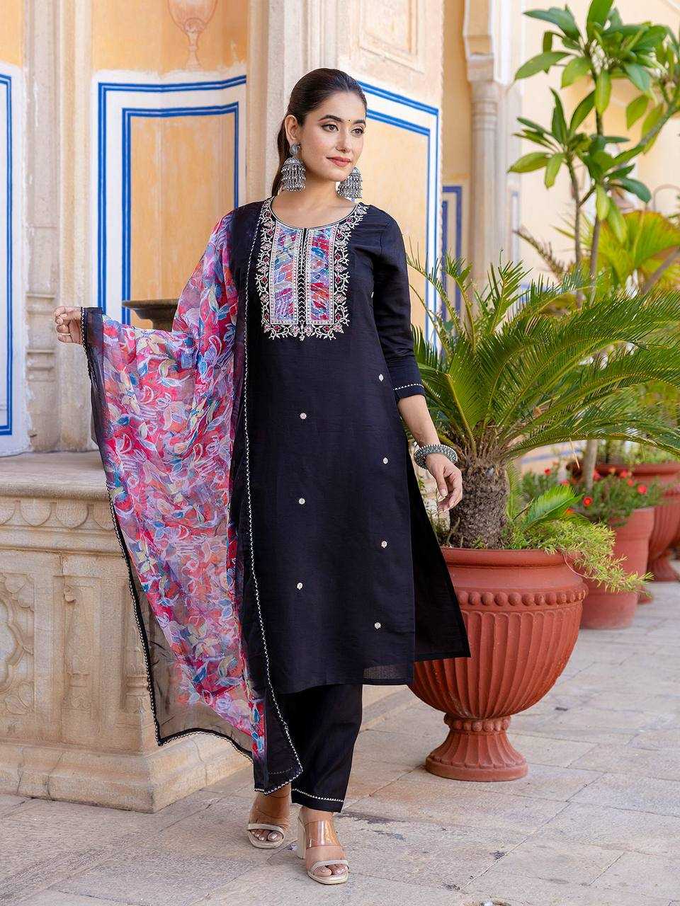 Ynf Rayon RIN131 543 Suits & Dresses Wholesale Embroidery Suits Party wear suits Black Salwar Suit Manufacturer- Kapda Export