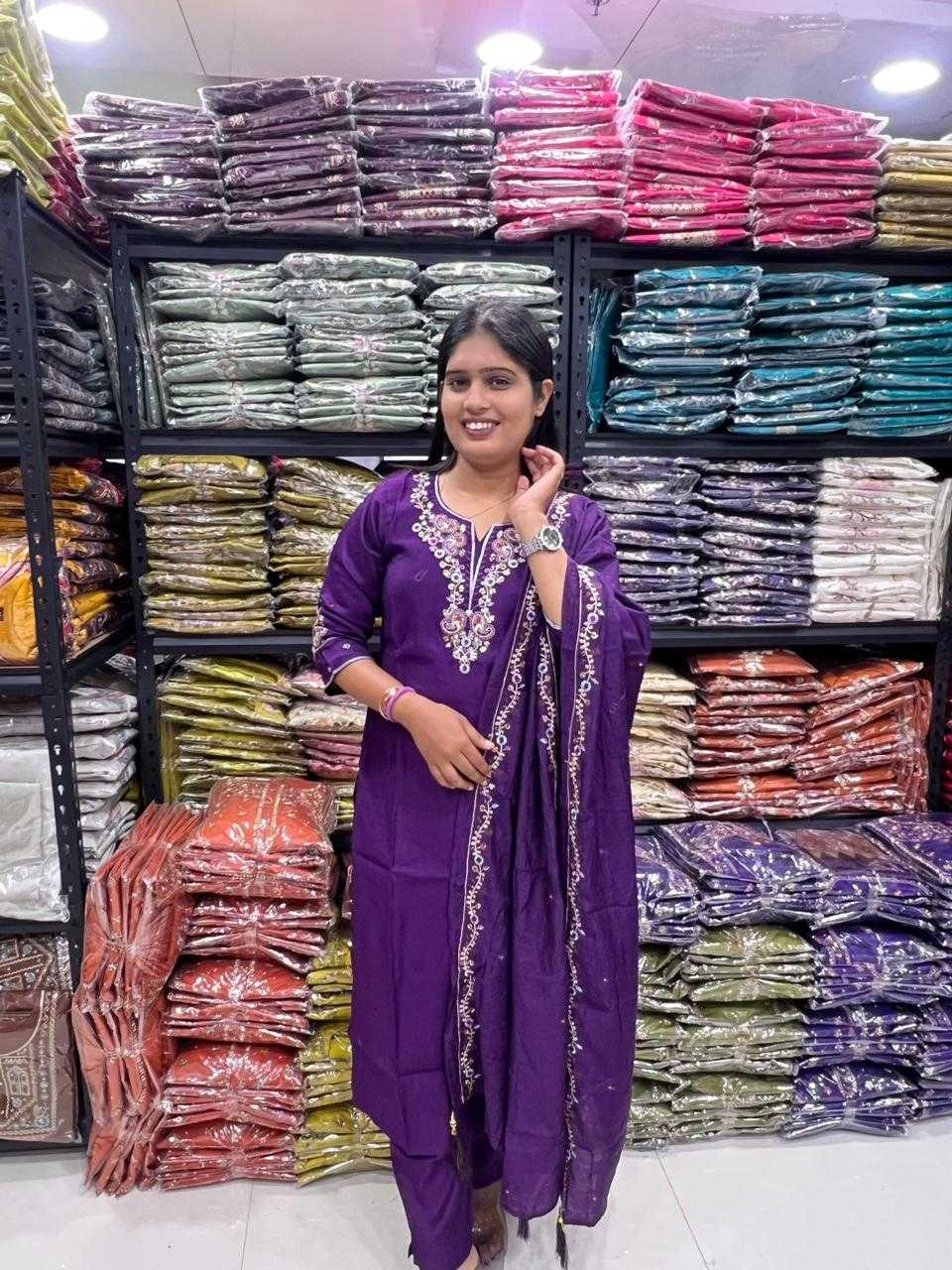 Ynf Viscose KESH594 SHOWROOM Kurti Wholesale Long Kurtis Embroidered Kurtis Full Sleeve Kurti Manufacturer- Kapda Export