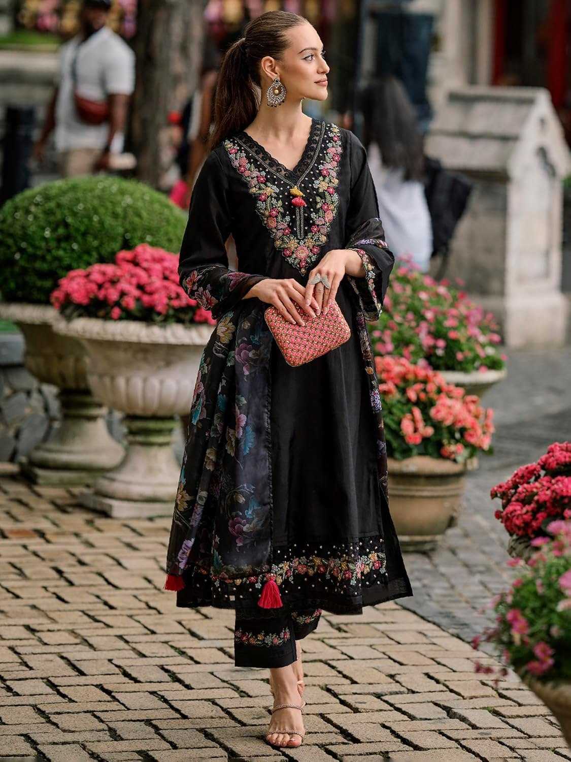 Ynf Velvet KESH334 Jalpari Suits & Dresses Islamic Clothing Wholesale Pakistani Suits Velvet Suits Embroidery Suits Manufacturer- Kapda Export