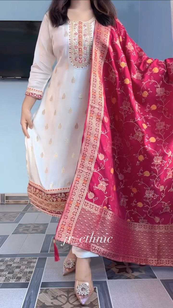 Ynf Kanjivaram Silk KESH562 Kanjivaram Silks Kurti Wholesale Workwear Kurtis Silk Kurtis White Kurtis Manufacturer- Kapda Export