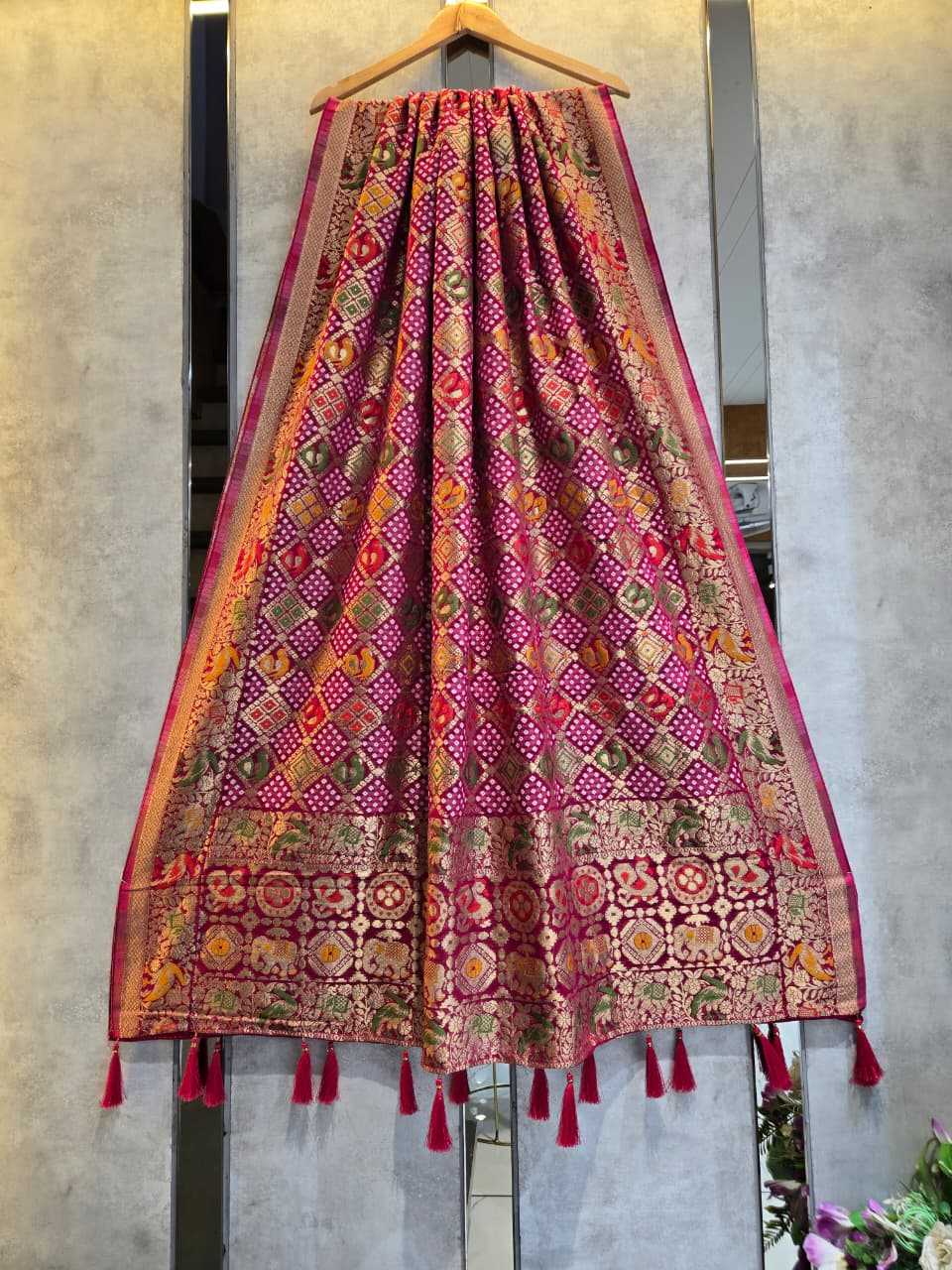 Ynf Pure Jorhat KESH580 patola Duppatas Wholesale Gajji Modal Dupattas Printed Duppata Net Duppata Manufacturer- Kapda Export