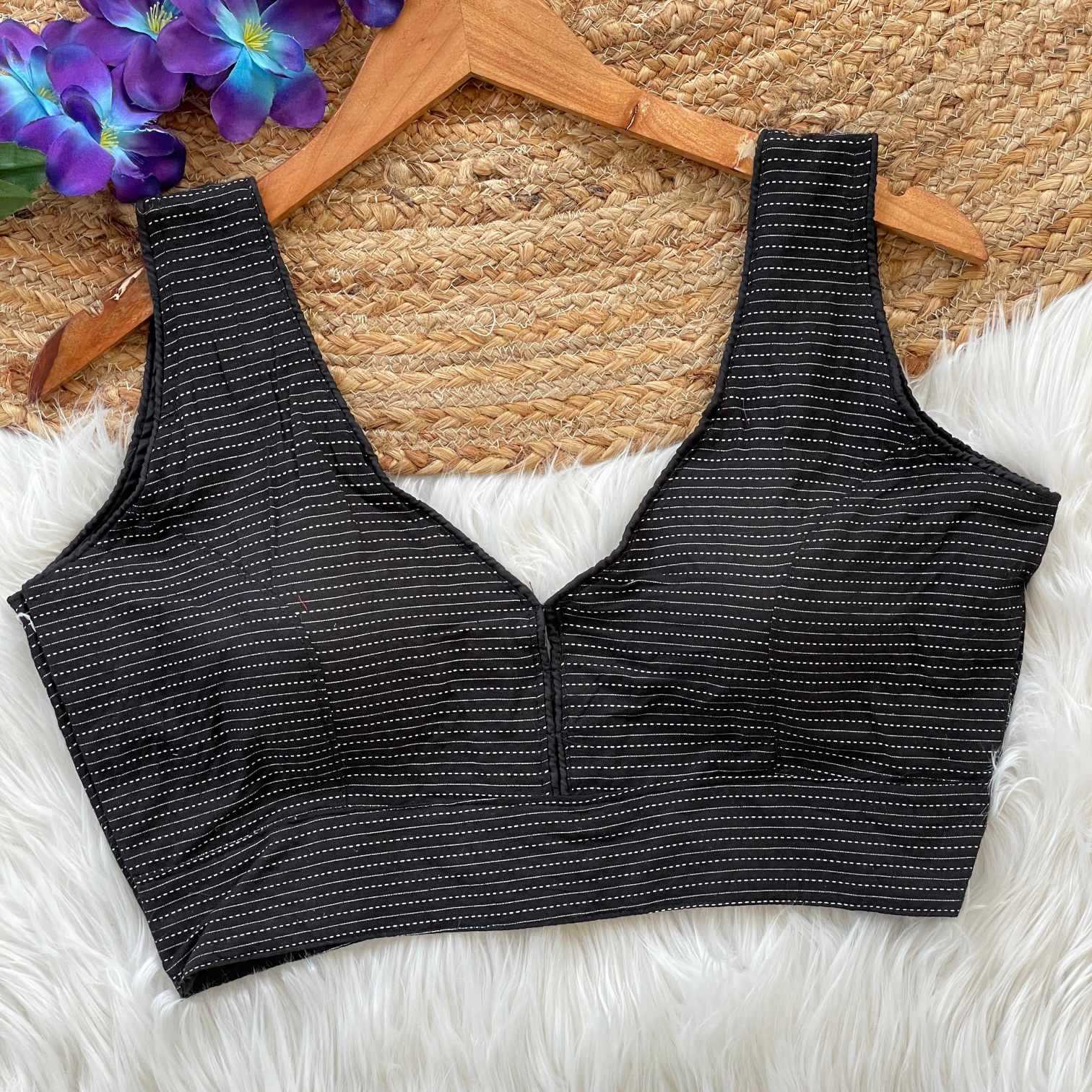 Ynf Cotton KESH411 Katha Readymade Blouses Wholesale V-Neck Blouses Designer Blouse Cotton Blouse Manufacturer- Kapda Export