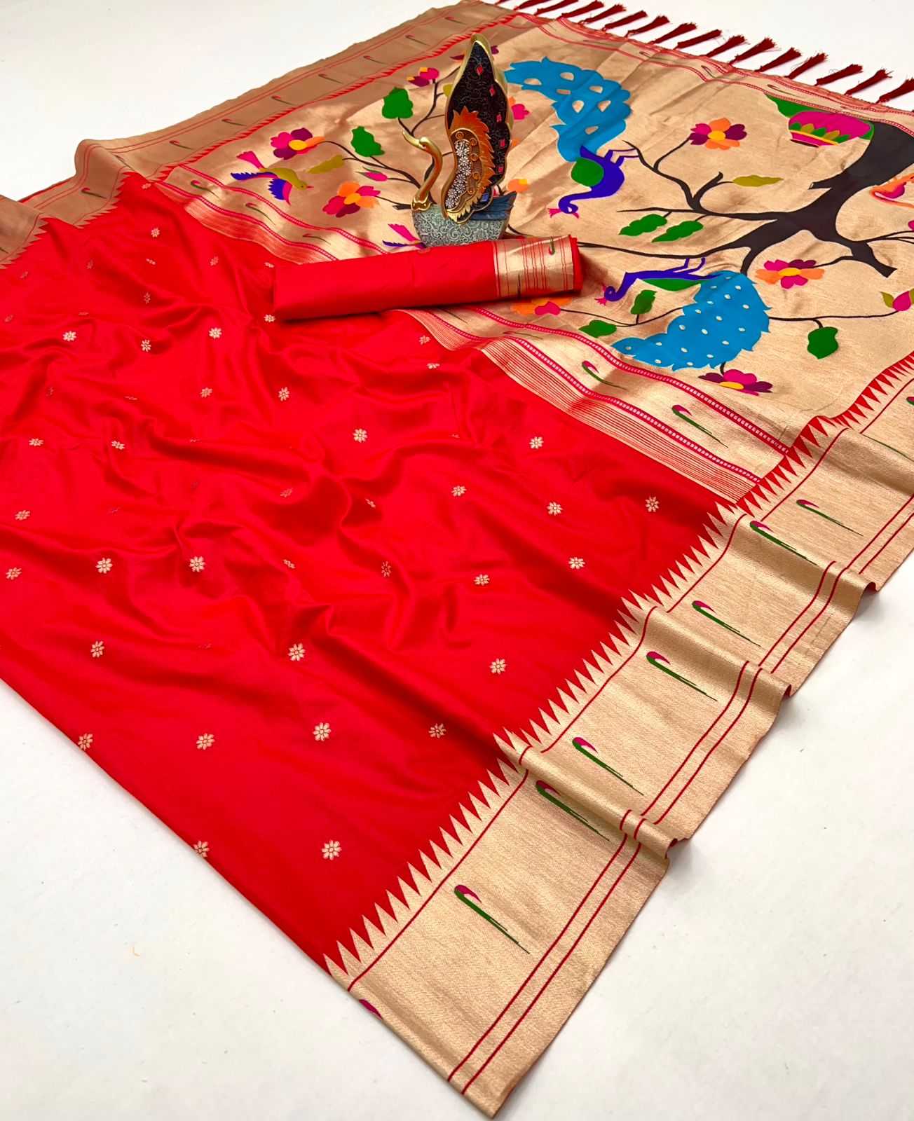 Ynf Paithani Silk KESH700 Karma Paithani Silk Sarees Wholesale Paithani Sarees Soft Silk Sarees Zari Border Silk Sarees Manufacturer- Kapda Export