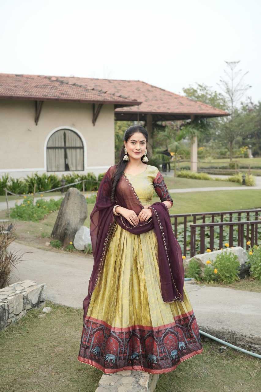 DESIGNER LEHENGA
