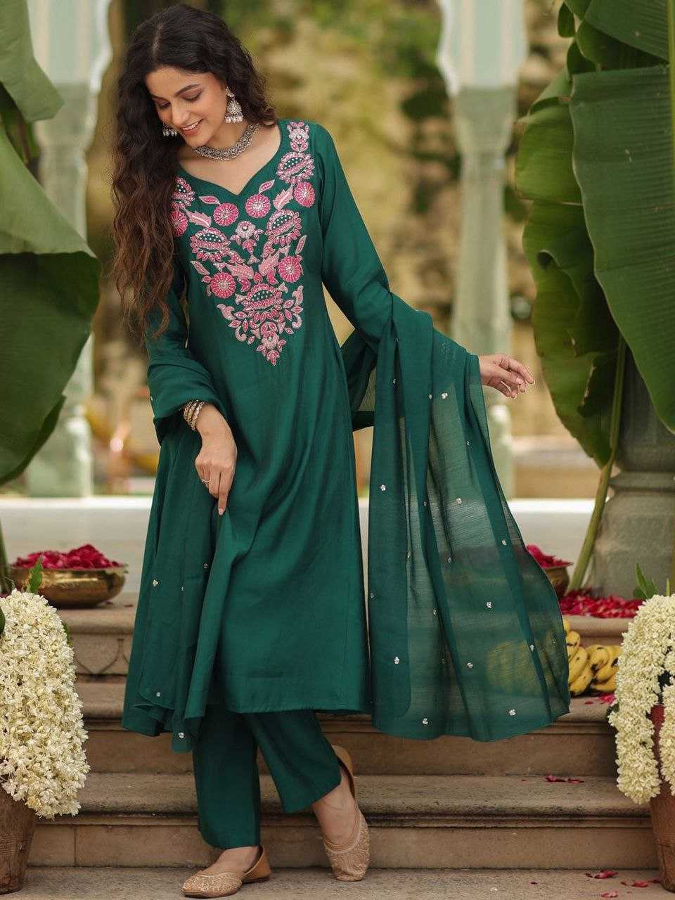 Ynf Slub Reyon KESH529 SC651 Kurti Wholesale Designer Kurtis Embroidered Kurtis Green Kurtis Manufacturer- Kapda Export