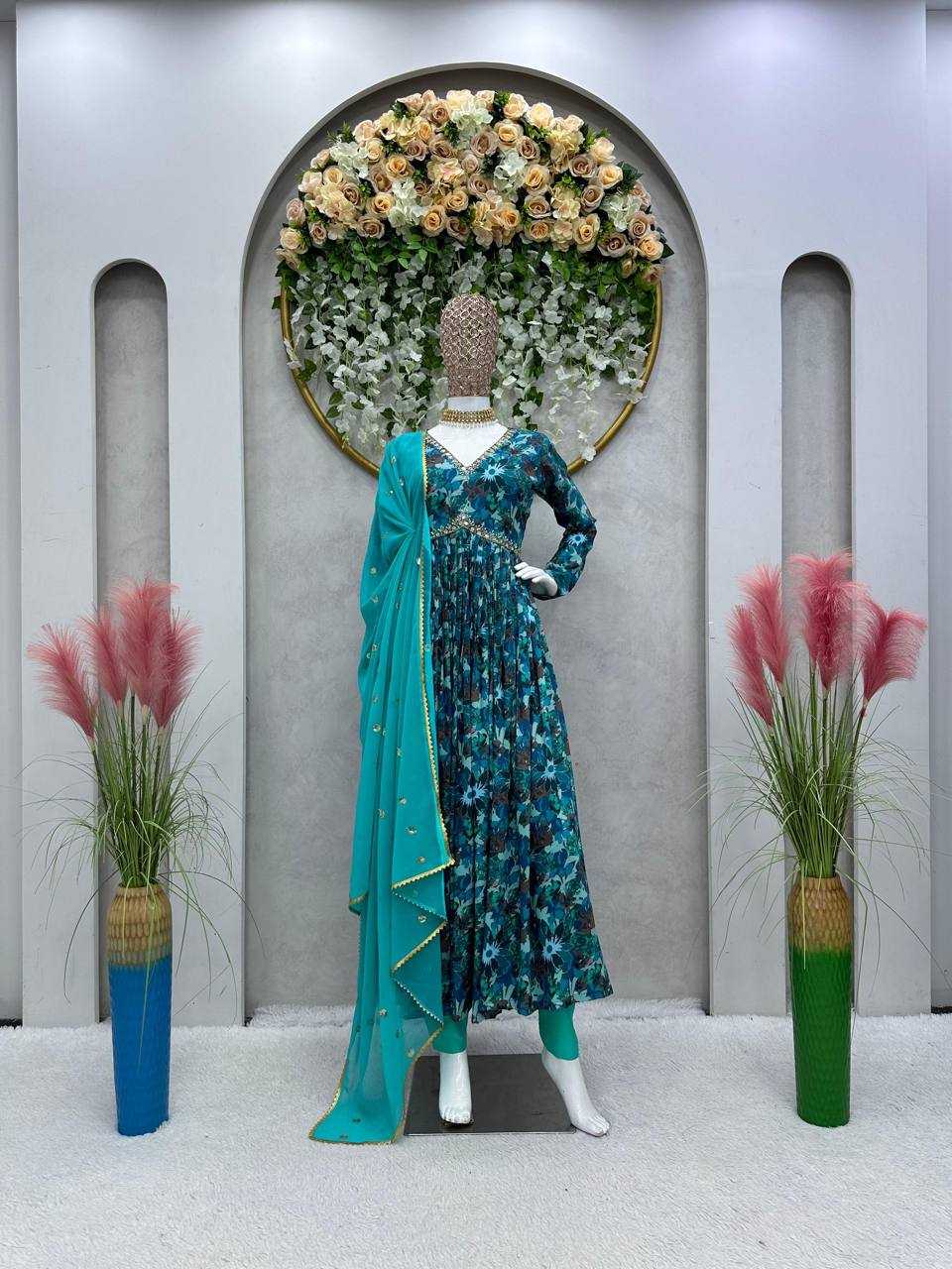 YNF MASLIN SILK RIN169 5649 SUIT WHOLESALE LADIES,ALIA CUT,PRITED SUIT MANUFACTURER