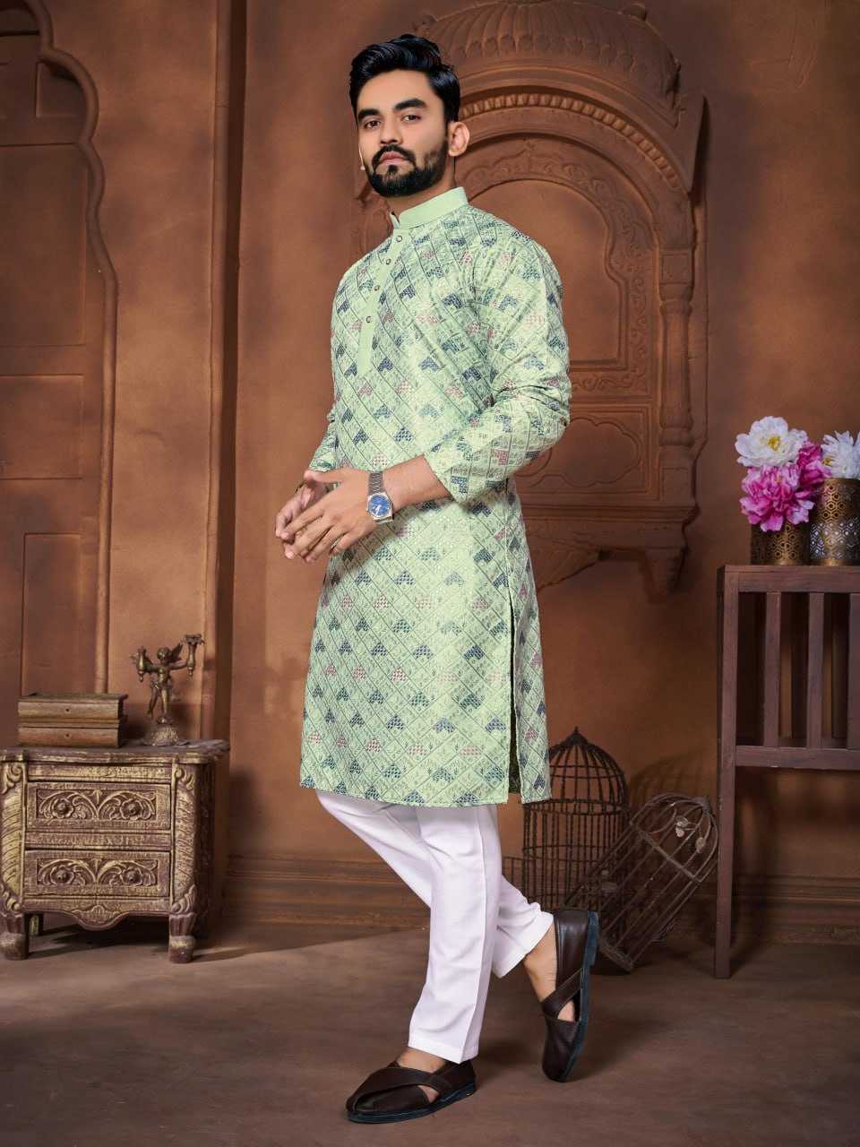 YNF ITALIAN SILK RIN111 MAHARAJA MENS WEAR WHOLESALE MENS KURTA PYJAMA SILK KURTA EMBROIDERED KURTA PYJAMA MANUFACTURER