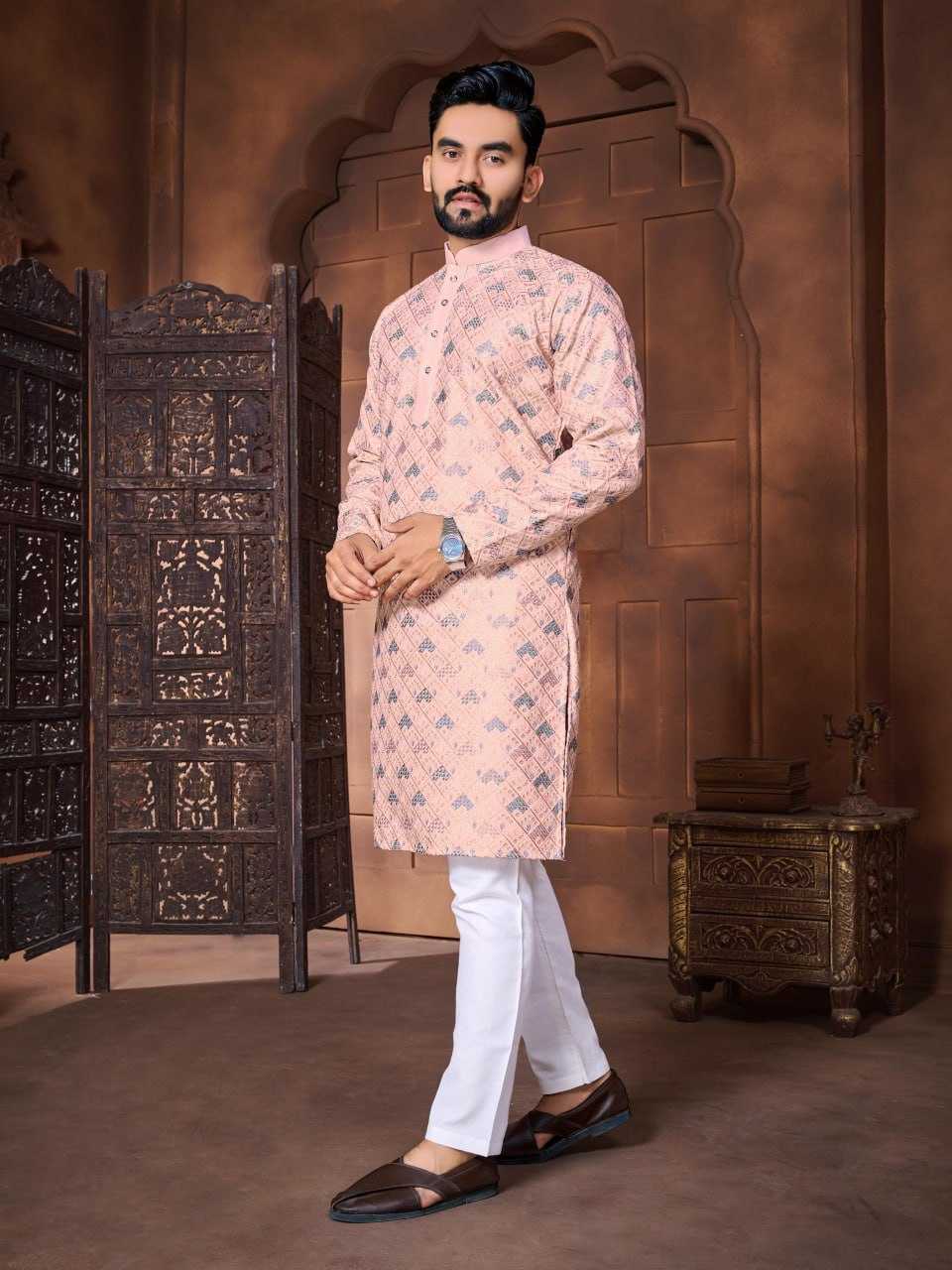 YNF ITALIAN SILK RIN111 MAHARAJA MENS WEAR WHOLESALE MENS KURTA PYJAMA SILK KURTA EMBROIDERED KURTA PYJAMA MANUFACTURER