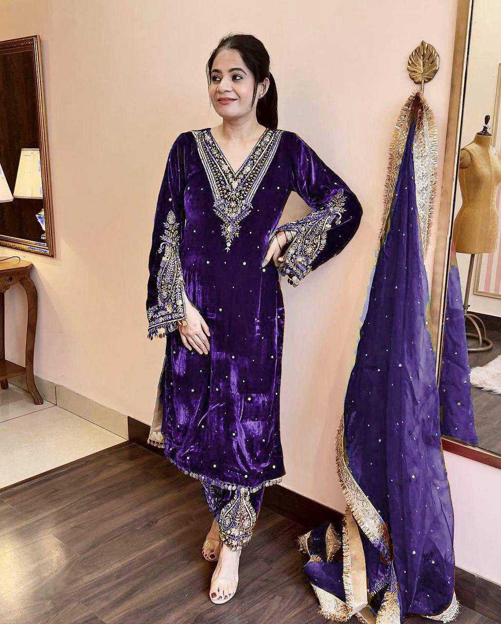 YNF VELVET KESH149 1158 SUITS & DRESSES WHOLESALE KASHMIRI VELVET EMBROIDERED PALAZZO LADIES SILK SUITS MANUFACTURER