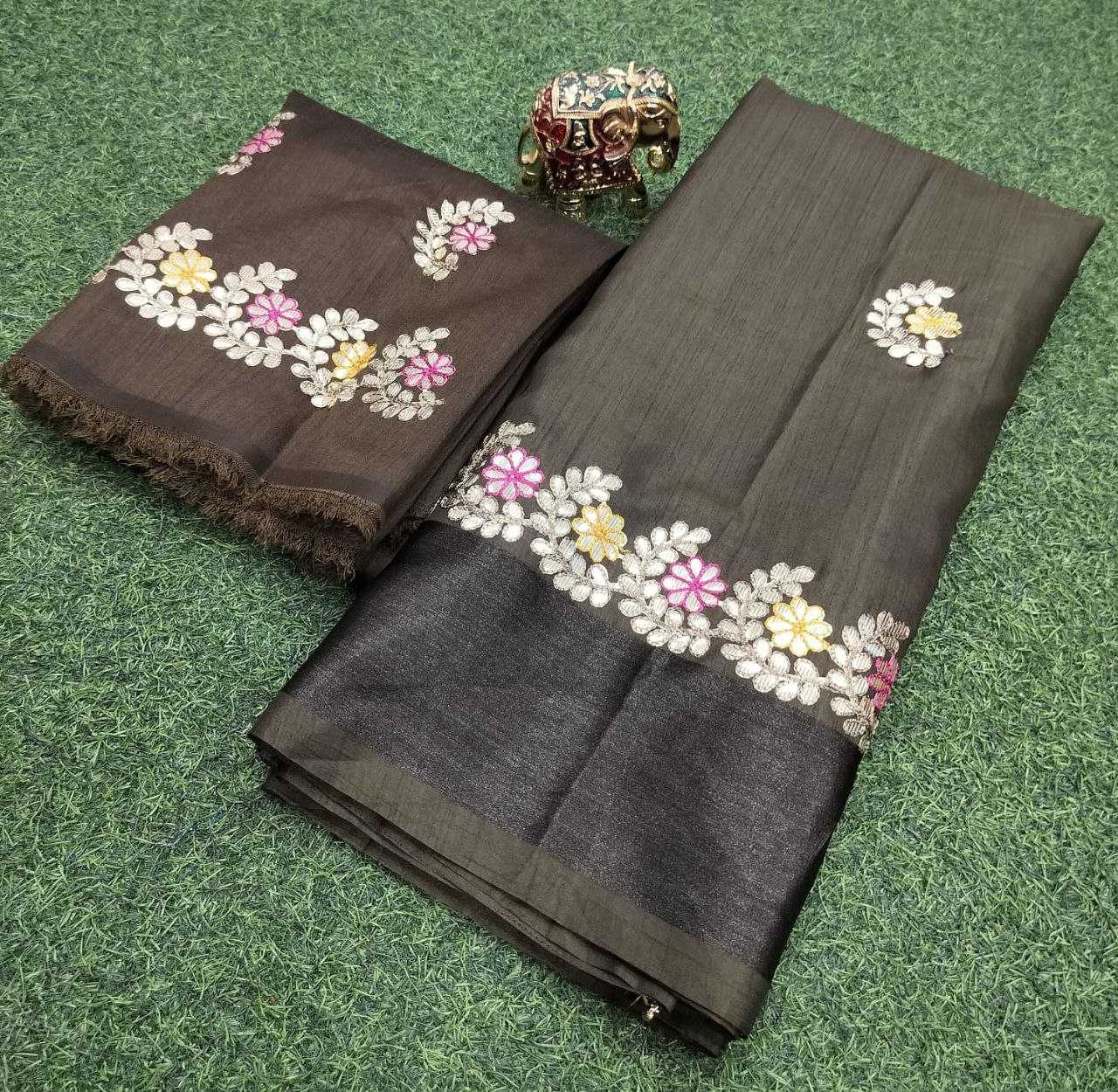 YNF DOLA SILK KESH179 AHB107 SILK SAREES WHOLESALE DOLA SILK ZARI BORDERED SILK MAROON SILK SAREES MANUFACTURER- Kapda Export