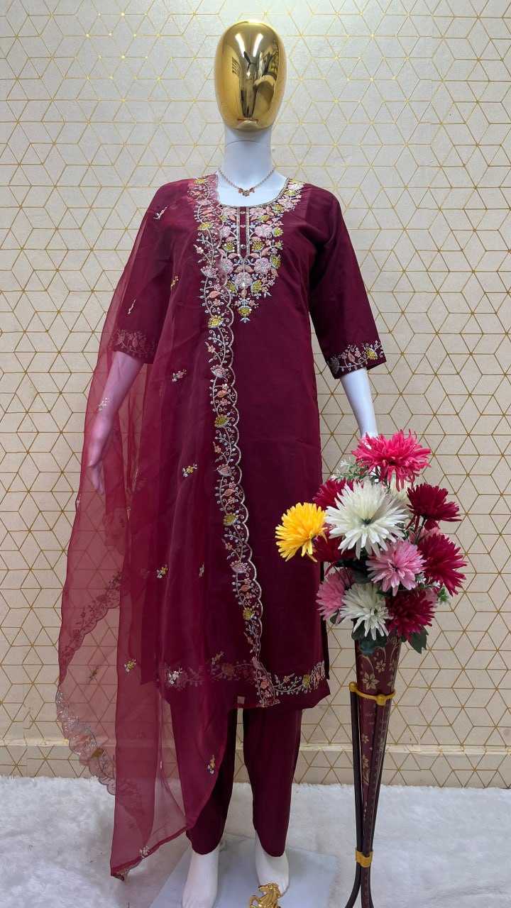 YNF HEAVY ROMAN SILK KESH247 7025 SUITS & DRESSES WHOLESALE EMBROIDEREY WEDDING LADIES SILK SUITS MANUFACTURE- Kapda Export