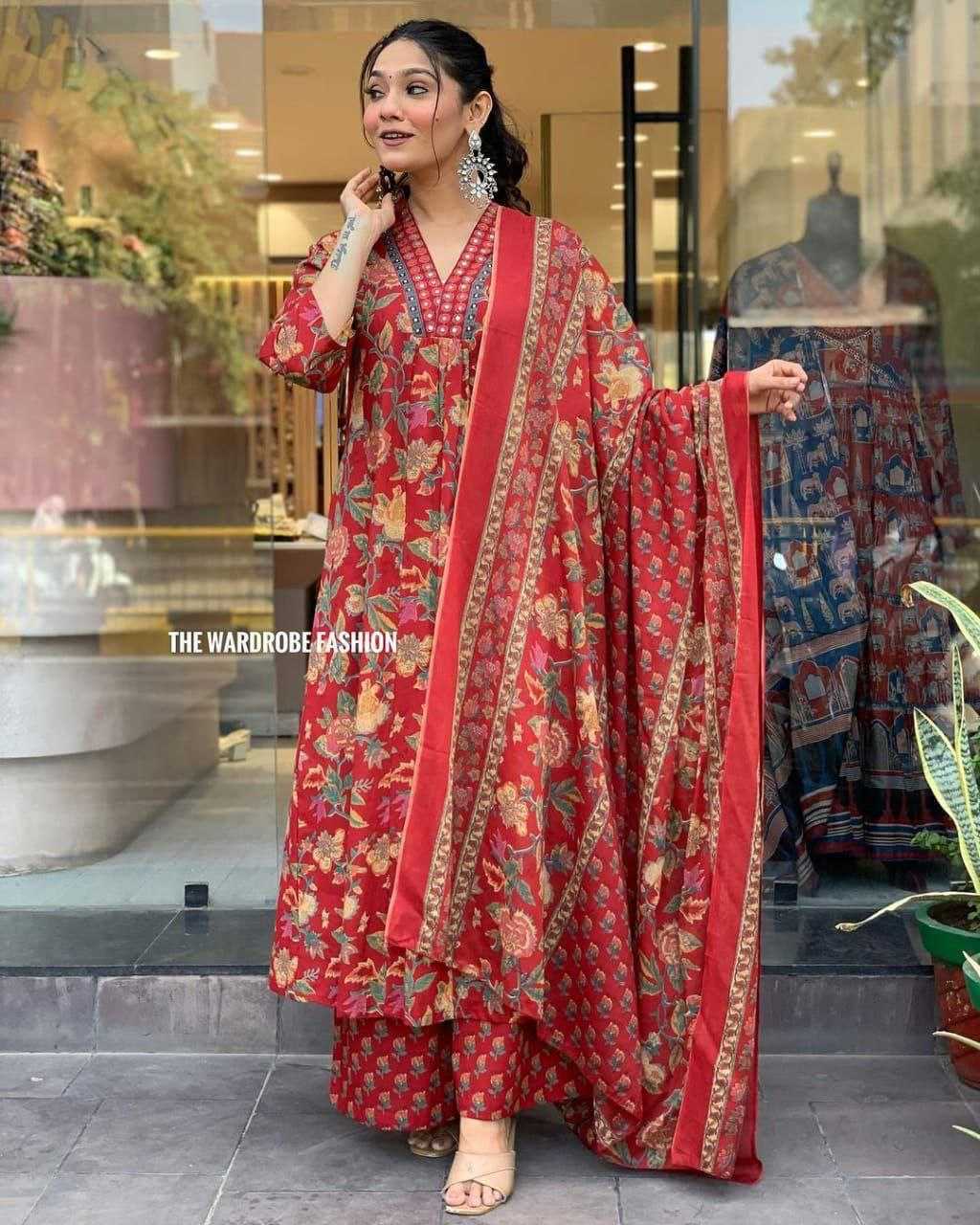 YNF PURE COTTON RIN201 RRD43 GOWNS WHOLESALE PRINTED COTTON ANARAKLI GOWNS MANUFACTURER- Kapda Export