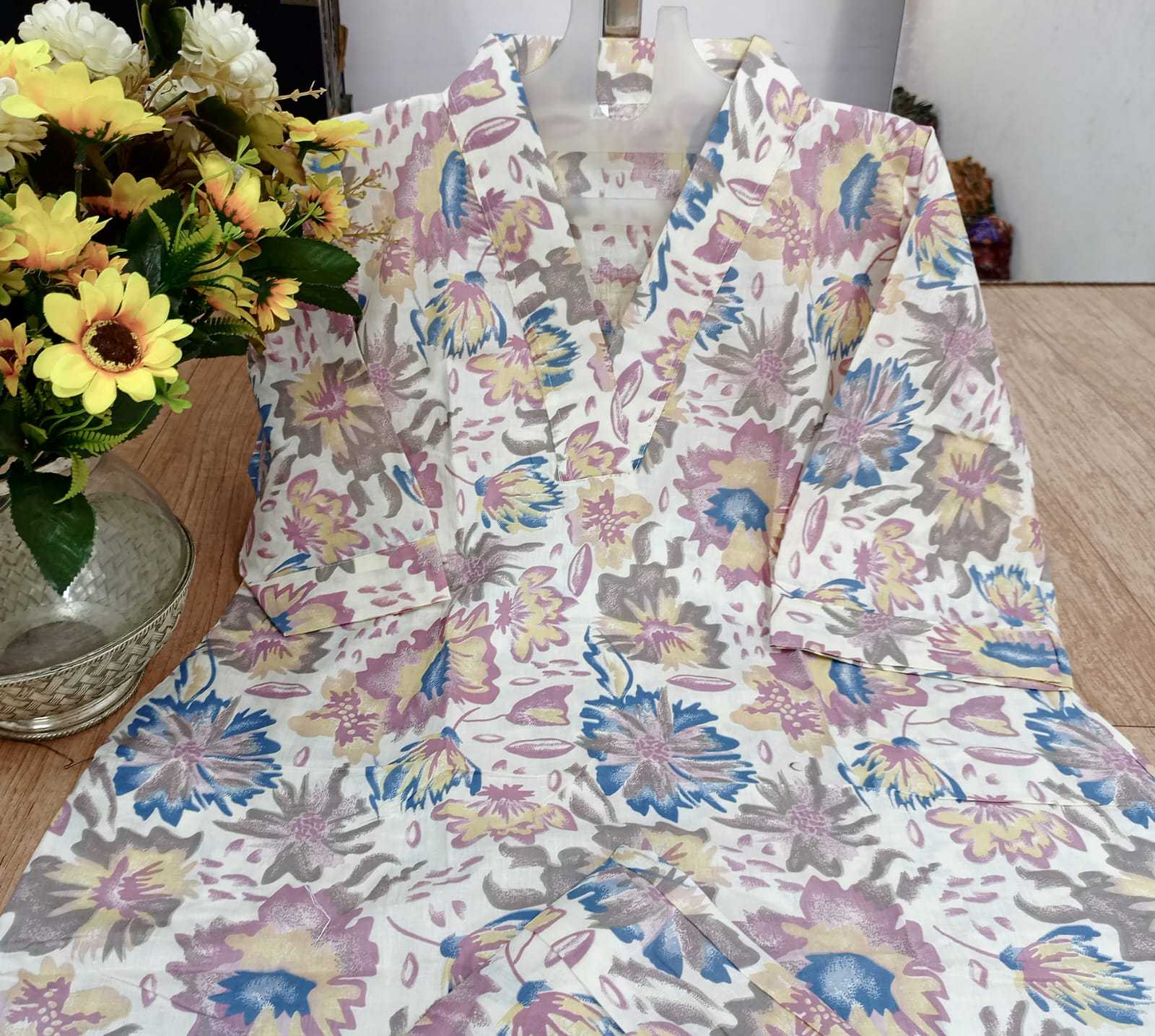 Ynf Pure Cotton KESH418 Z 754 Kurti Wholesale V-Neck Kurtis Kurti With Pants Kurtis With Pockets Manufacturer- Kapda Export