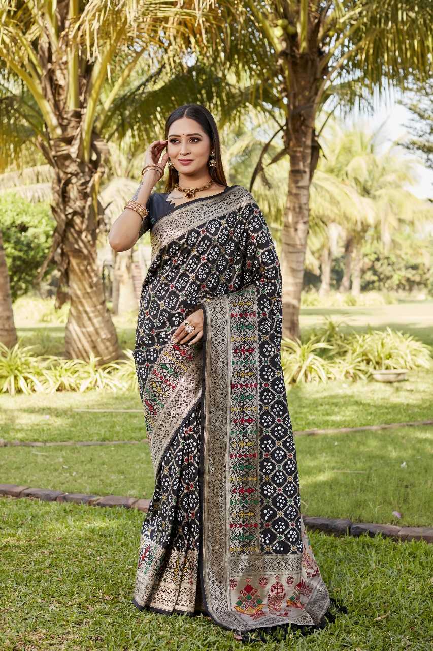 Ynf Pure Bandhej RIN144 YASHODA Sarees Silk Sarees Festive Collections Wholesale Gharchola Sarees Bandhani Bandhej Sarees Zari Sarees Manufacturer- Kapda Export