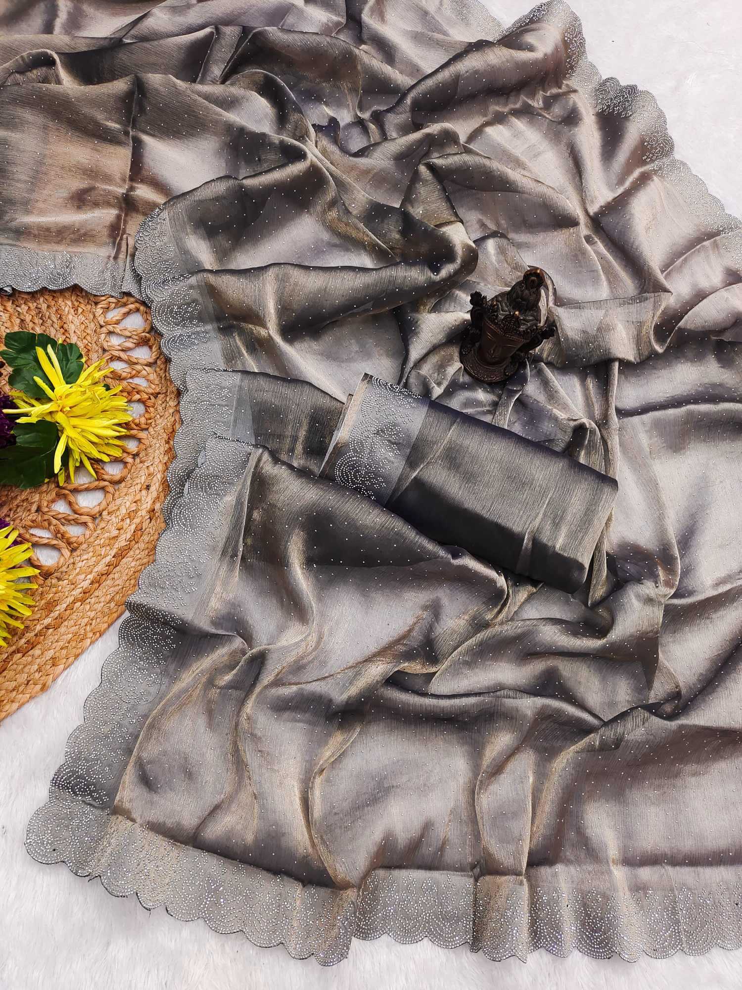 Ynf FENDY RIN118 HIMANI Silk Sarees Wholesale Brocade Sarees Traditional Silk Sarees Party Wear Silk Sarees Manufacturer- Kapda Export