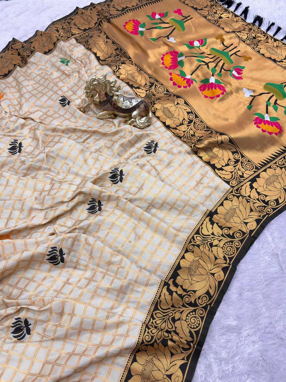 Ynf Paithani Silk KESH692 SIYA Silk Sarees Festive Collections Wholesale Paithani Sarees Silk Sarees With Contrast Pallu Silk Sarees With Blouse Manufacturer- Kapda Export