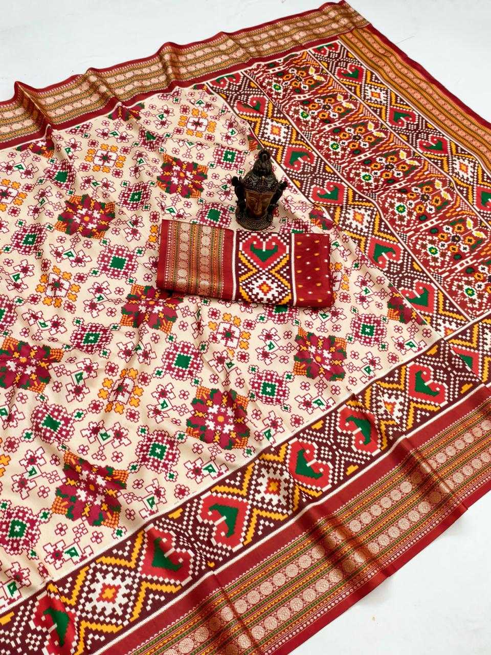 Ynf Handloom Silk KESH576 Pavitra Patola vol-2 Silk Sarees Wholesale Handloom Sarees Patola Sarees Designer Silk Sarees Manufacturer- Kapda Export