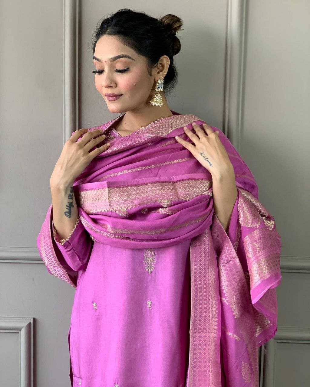 YNF CHANDERI SOFT JNC 227 WHOLESALE SUITS MANUFACTURER