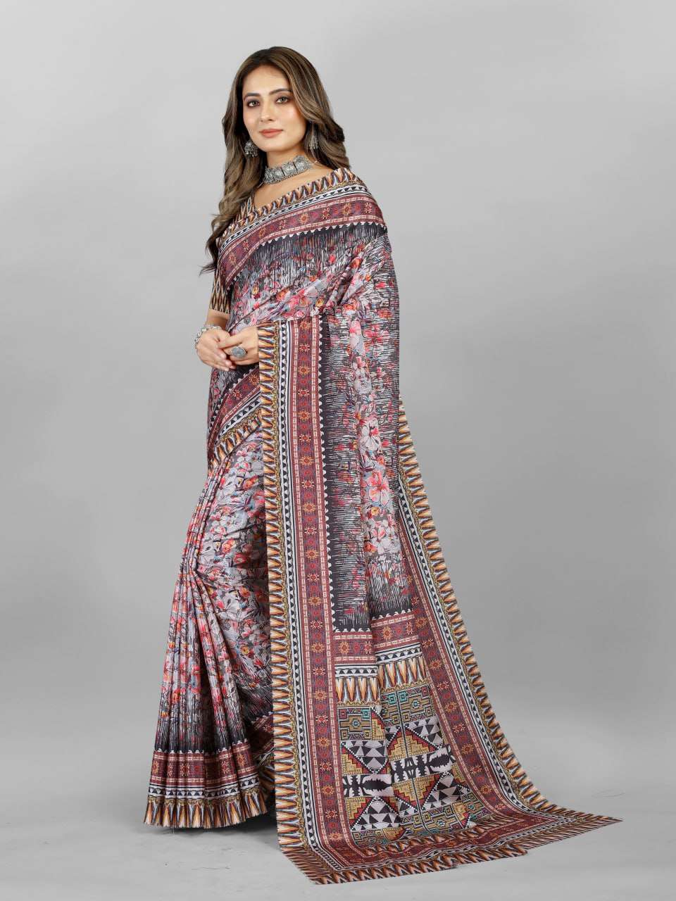 YNF CREPE SRRT SILK CRAPE SAREES WHOLESALE PRINTED LADIES CRAPE SATIN SAREES MANUFACTURER