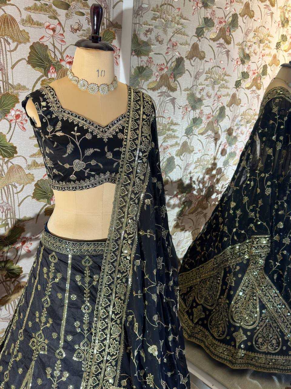 YNF GEORGETTE VDD 5024-B LEHENGAS WHOLESALE DESIGNER CELEBRITY EMBROIDERED LEHENGAS MANUFACTURER