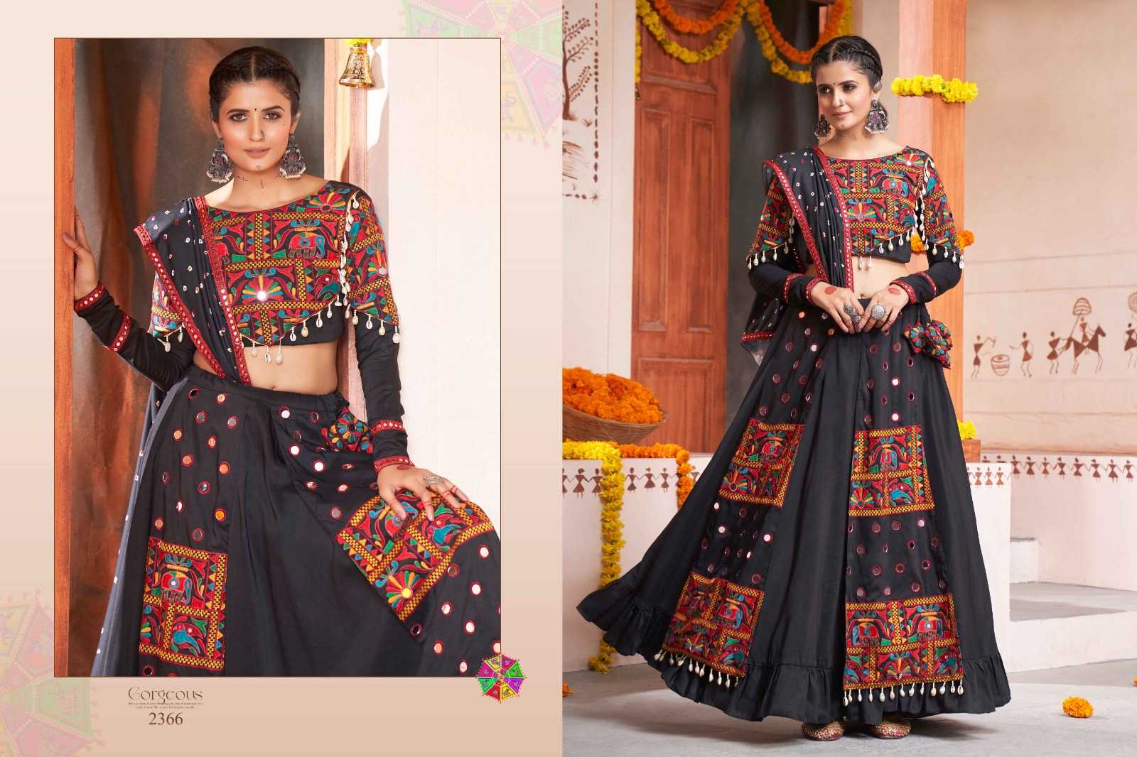 YNF MUSLIN COTTON RLH 2366 LEHENGAS WHOLESALE TRADITIONAL NAVRATRI CHANIYA CHOLI LEHENGAS EMANUFACTURER