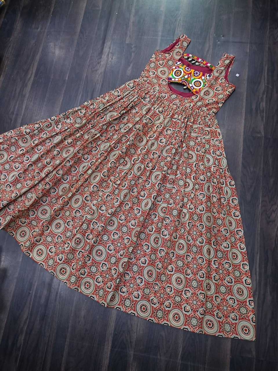 YNF COTOON KESH132 9201 GOWNS WHOLESALE PRINTED LONG NAVRATRI GOWNS MANUFACTURER