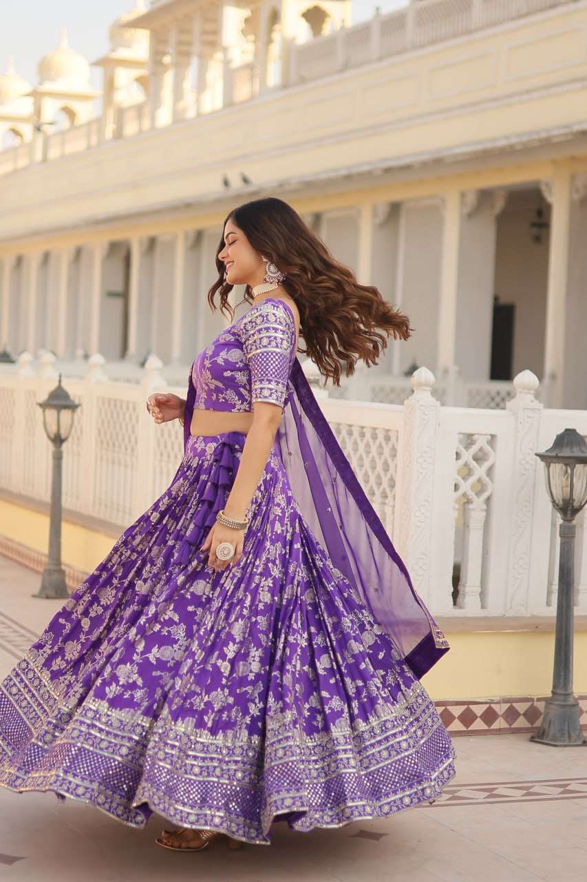 YNF VISCOSE KESH132 7080 LEHENGAS WHOLESALE FANCY TRADITIONAL EMBROIDERED LEHENGAS MANUFACTURER    