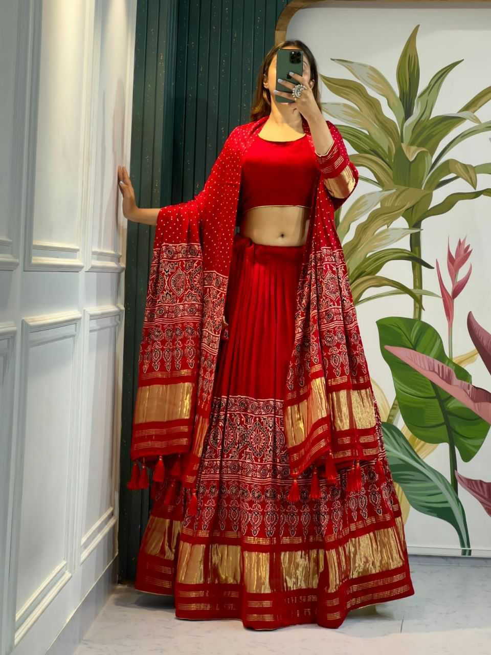 YNF GAJJI SILK KESH179 AHB14 LEHENGAS WHOLESALE TRADITIONAL SILK PRINTED LEHENGAS MANUFACTURER