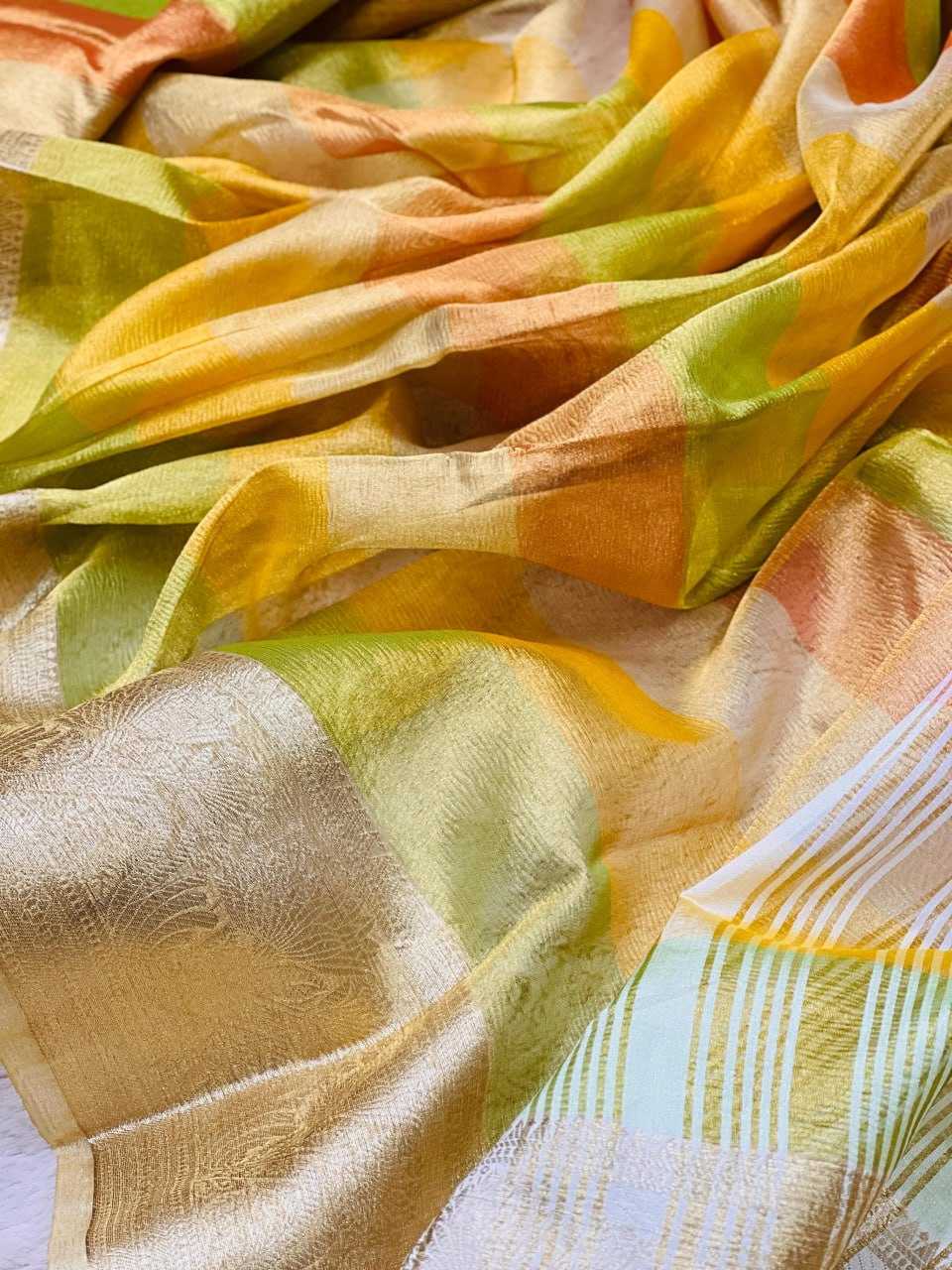 YNF CRUSH SILK RIN186 RVV36 SILK SAREES WHOLESALE BANARASI SILK SOFT SILK FANCY SILK SAREES MANUFACTURER