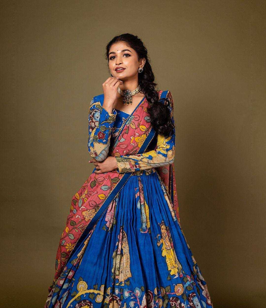 YNF CHINON KESH163 50 LEHENGAS WHOLESALE KALAMKARI TRADITIONAL SILK PRINTED LEHENGAS MANUFACTURER- Kapda Export