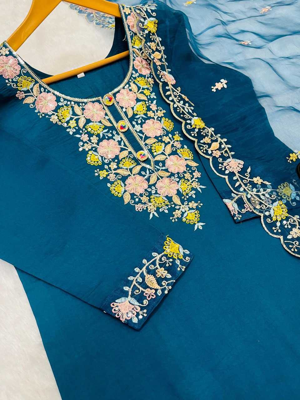 YNF HEAVY ROMAN SILK KESH247 7025 SUITS & DRESSES WHOLESALE EMBROIDEREY WEDDING LADIES SILK SUITS MANUFACTURE- Kapda Export