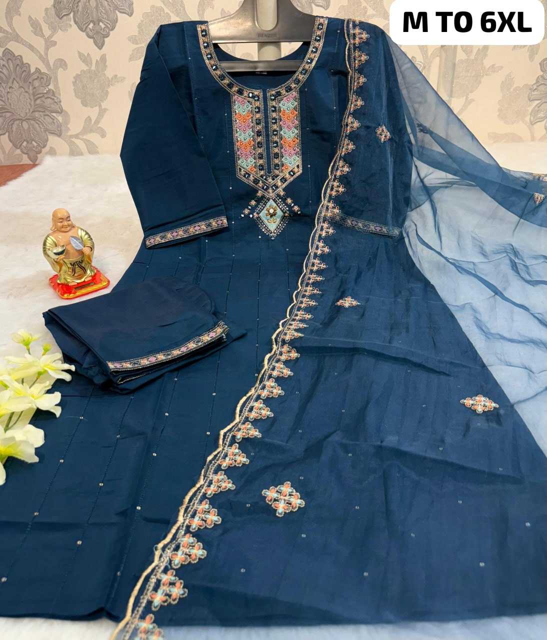 YNF MUSLIN KESH256 RNF02 3XL TO 6XL SUITS & DRESSES WHOLESALE EMBROIDERY PARTY WEAR LADIES SUITS MANUFACTURE- Kapda Export