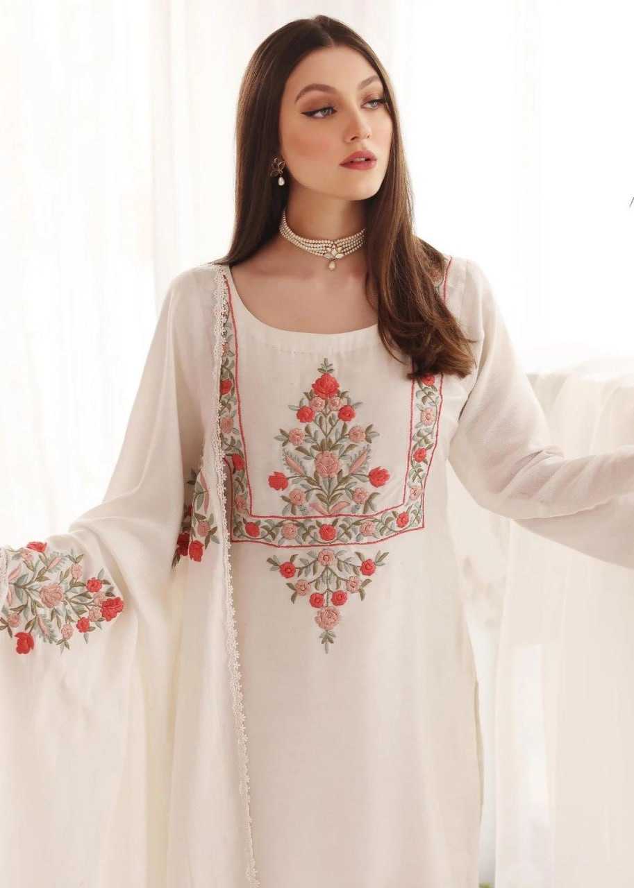 YNF MUSLIN RIN158 Stree SUITS & DRESSES WHOLESALE DESIGNER PARTY WEAR EMBROIDERY LADIES GEORGETTE SUITS MANUFACTURE- Kapda Export