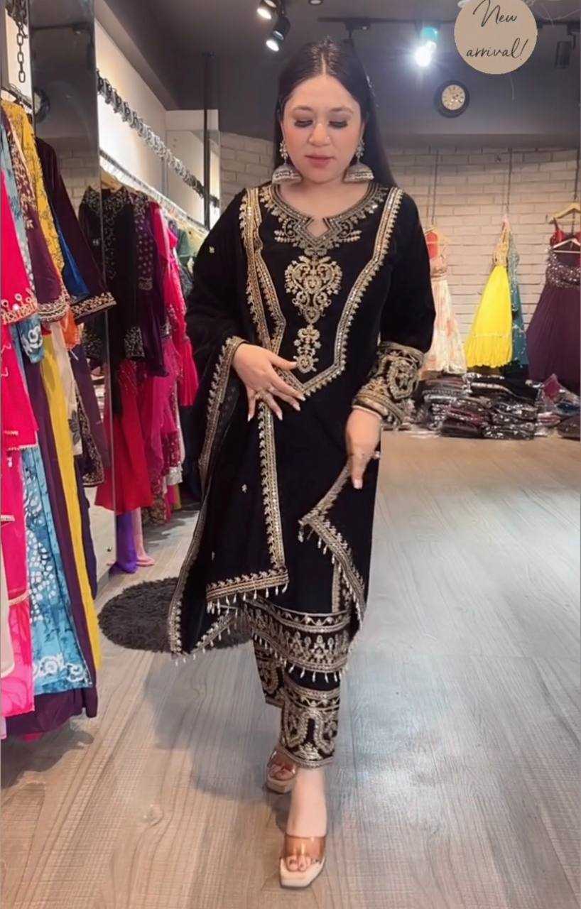 YNF VELVET KESH141 1072 SUITS & DRESSES WHOLESALE PARTY WEAR PAKISTANI EMBROIDERY VELVET EID COLLECTIONS SUITS MANUFACTURE- Kapda Export