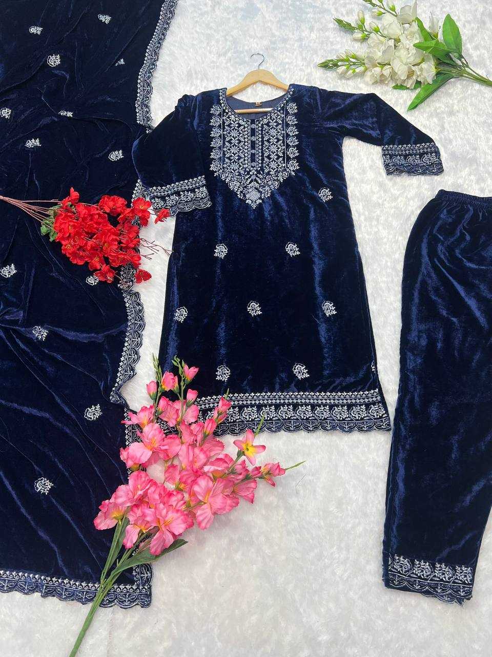 YNF VELVET KESH164 G79 SUITS & DRESSES WHOLESALE EMBROPIDERY VELVET WEDDING BLUE SUITS MANUFACTURE- Kapda Export