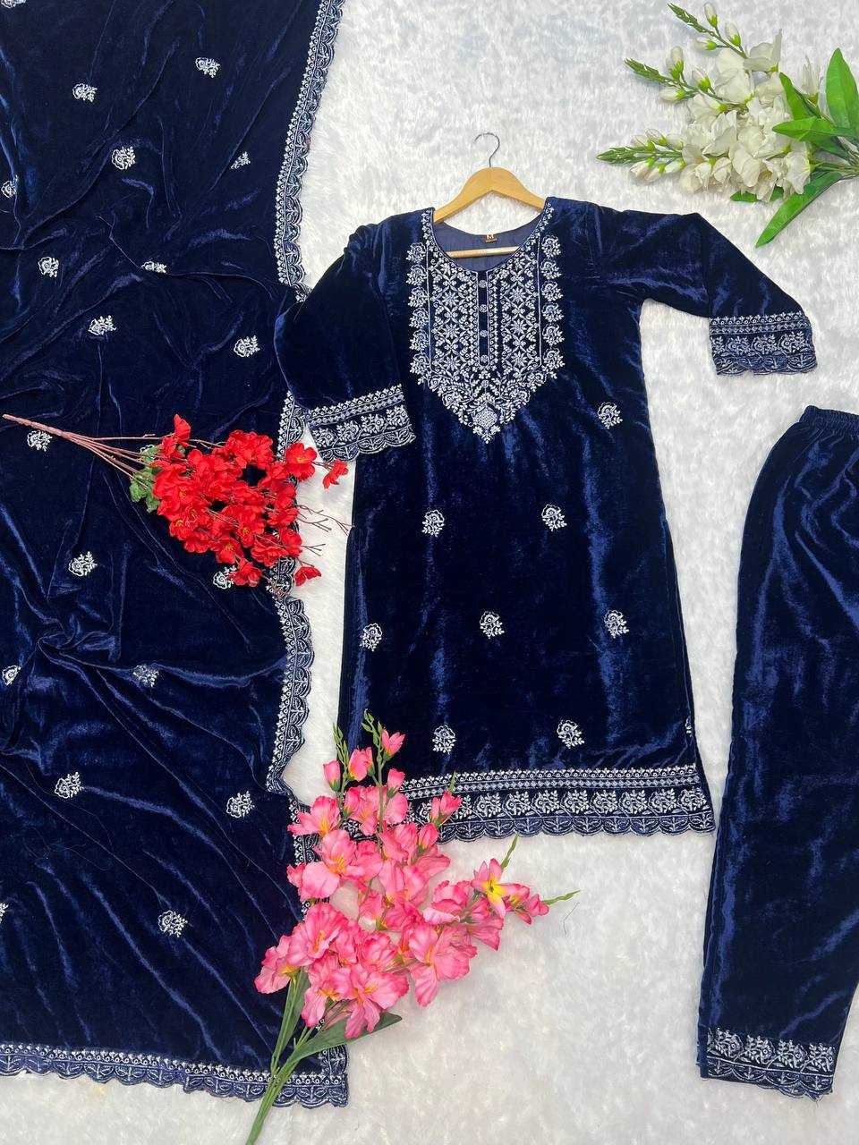 YNF VELVET KESH164 G79 SUITS & DRESSES WHOLESALE EMBROPIDERY VELVET WEDDING BLUE SUITS MANUFACTURE- Kapda Export