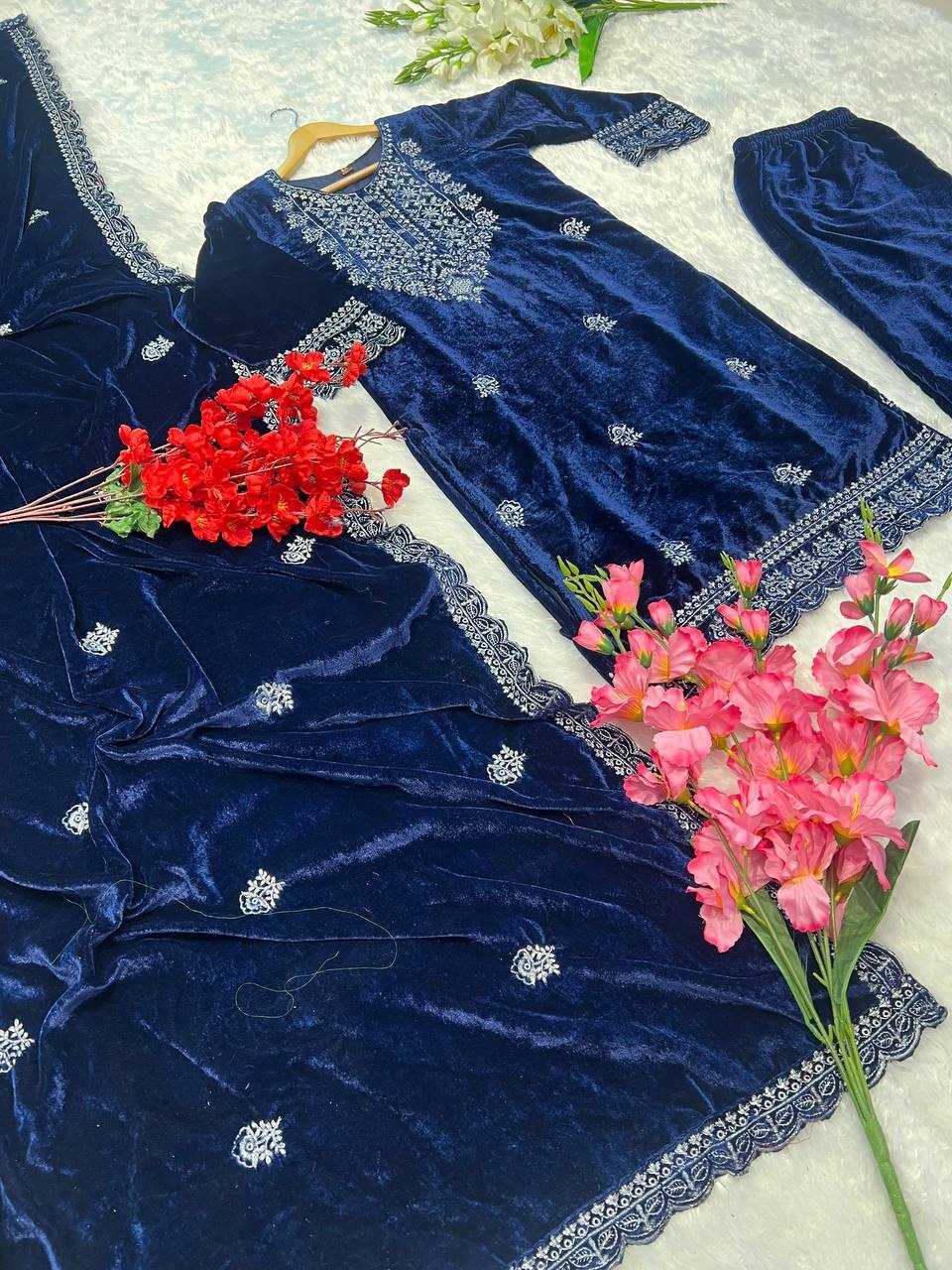 YNF VELVET KESH164 G79 SUITS & DRESSES WHOLESALE EMBROPIDERY VELVET WEDDING BLUE SUITS MANUFACTURE- Kapda Export